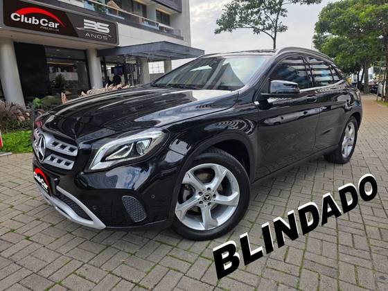 MERCEDES-BENZ GLA 200 1.6 CGI FLEX ADVANCE 7G-DCT